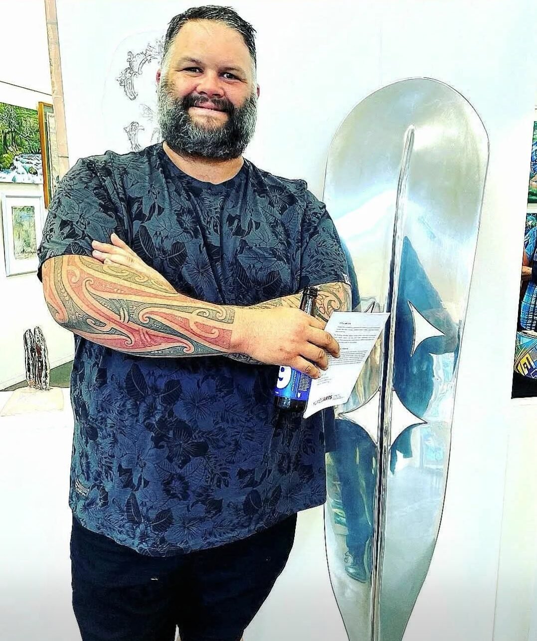 Home Riki Waugh - Artist